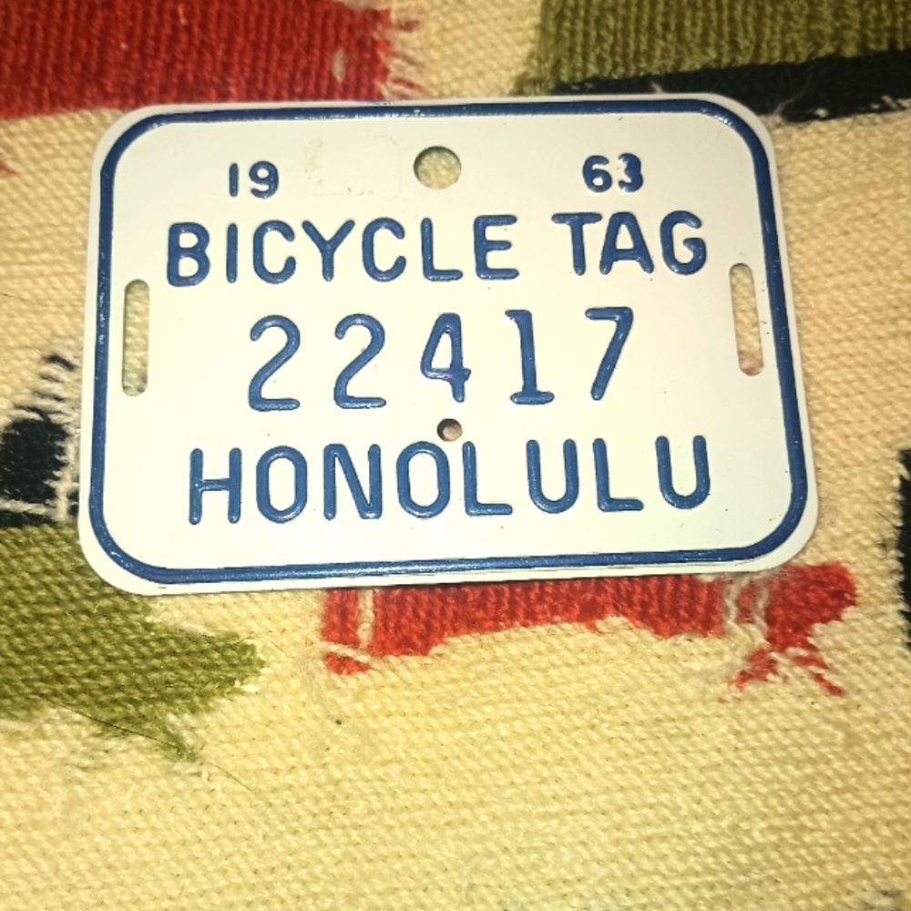 ORIG VTG HONOLULU 1963 BICYCLE TAG 🤍 white 🤍
